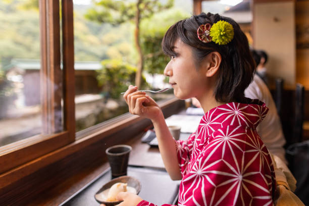 着物を着て古民家カフェ巡り:レトロモダンを楽しむ休日