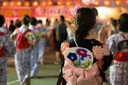 子供の浴衣・甚平の選び方！夏祭りや花火大会をもっと楽しく